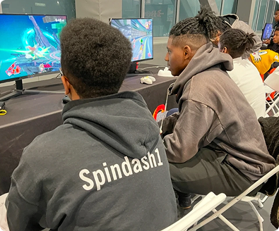 ST. LOUIS BATTLEHAWKS SUPPORT  BGG FOUNDATION HOLIDAY TOY DRIVE AND GAMING EVENT